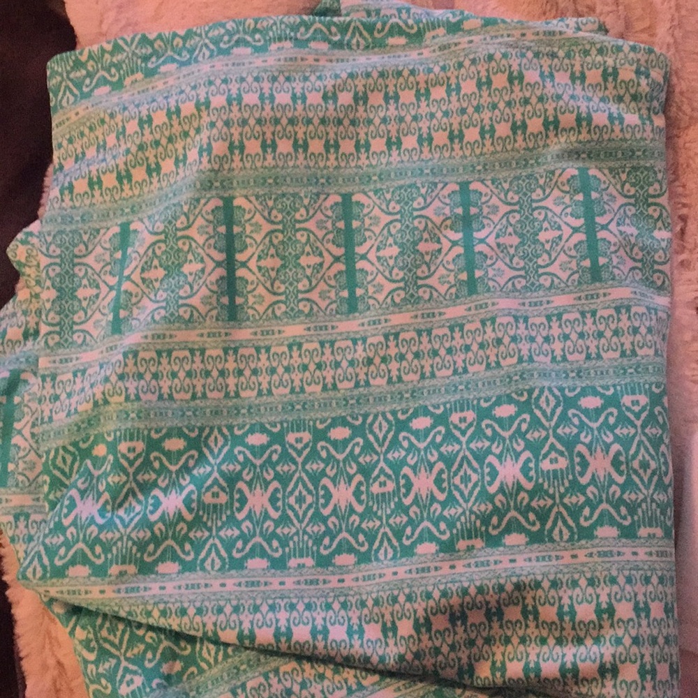 Slinky material maxi never worn without tags